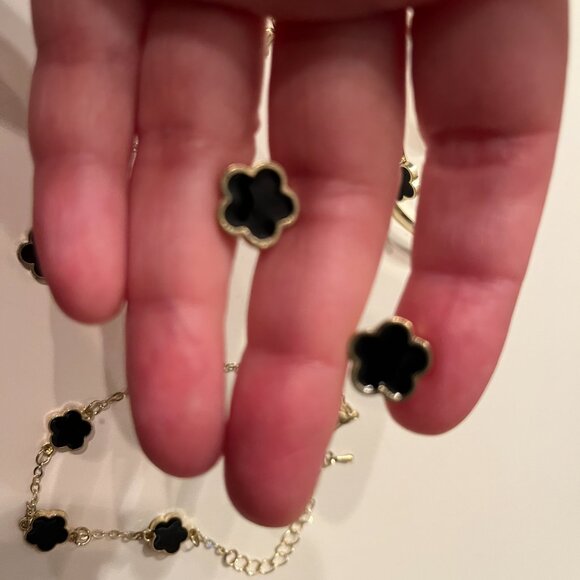 Black Clover Jewelry Set – Ring, Bangles, Necklace, Earrings &‎ Bracelet - Picture 13 of 15